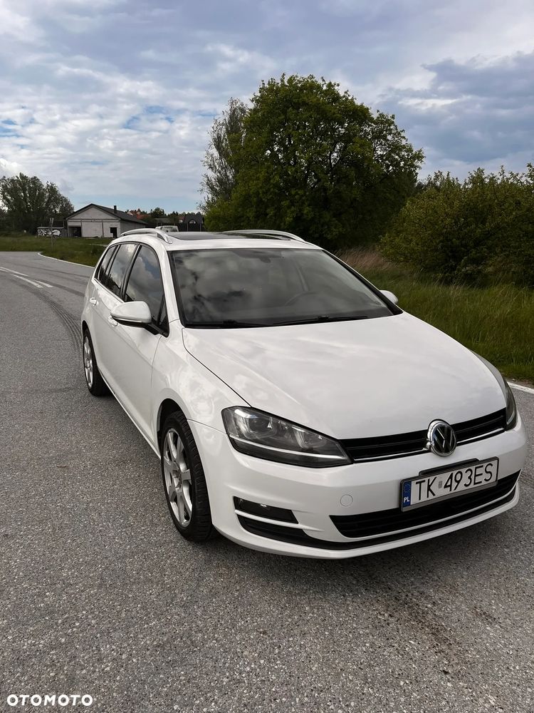 Volkswagen Golf - 1