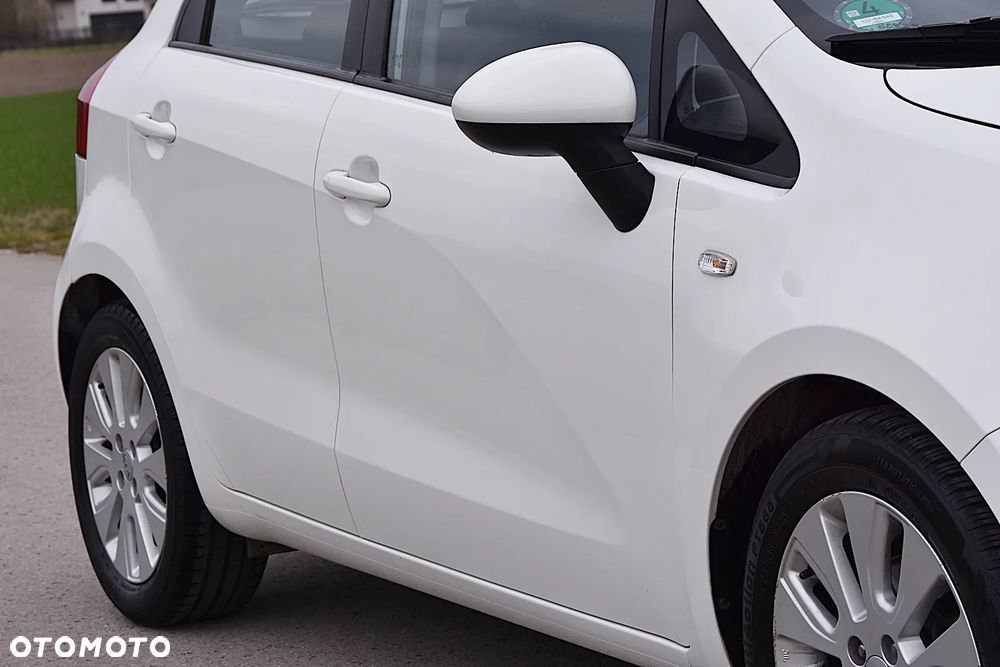Kia Rio 1.2 M - 33
