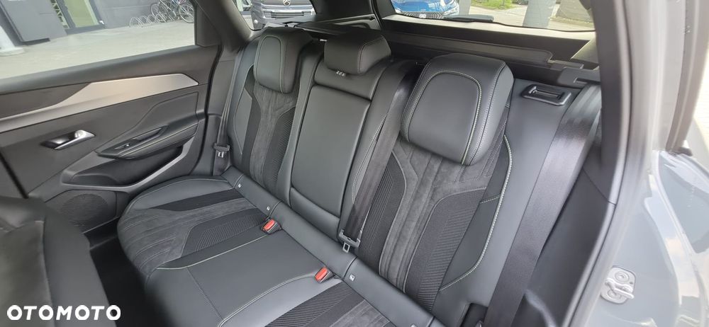 Peugeot 308 1.2 mHEV GT S&S e-DCS6 - 21