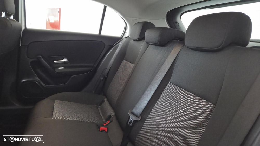 Mercedes-Benz A 160 d Style - 11