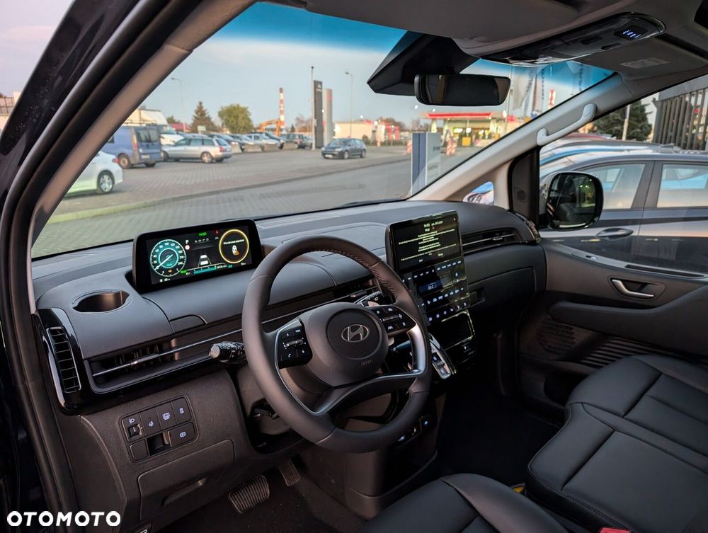 Hyundai Staria 1.6 T-GDI HEV Smart VIP - 6