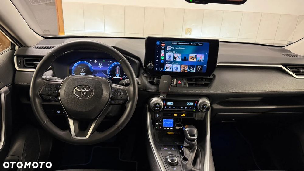 Toyota RAV4 - 9