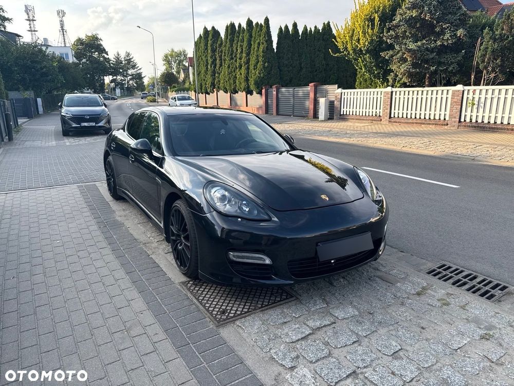 Porsche Panamera GTS - 2