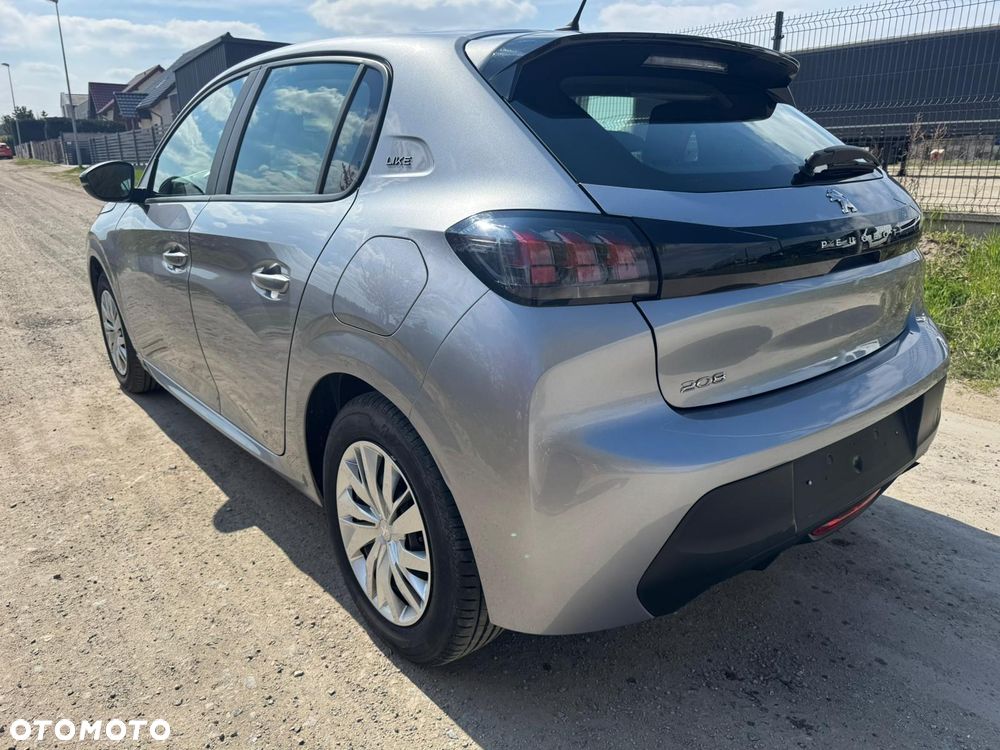 Peugeot 208 - 21