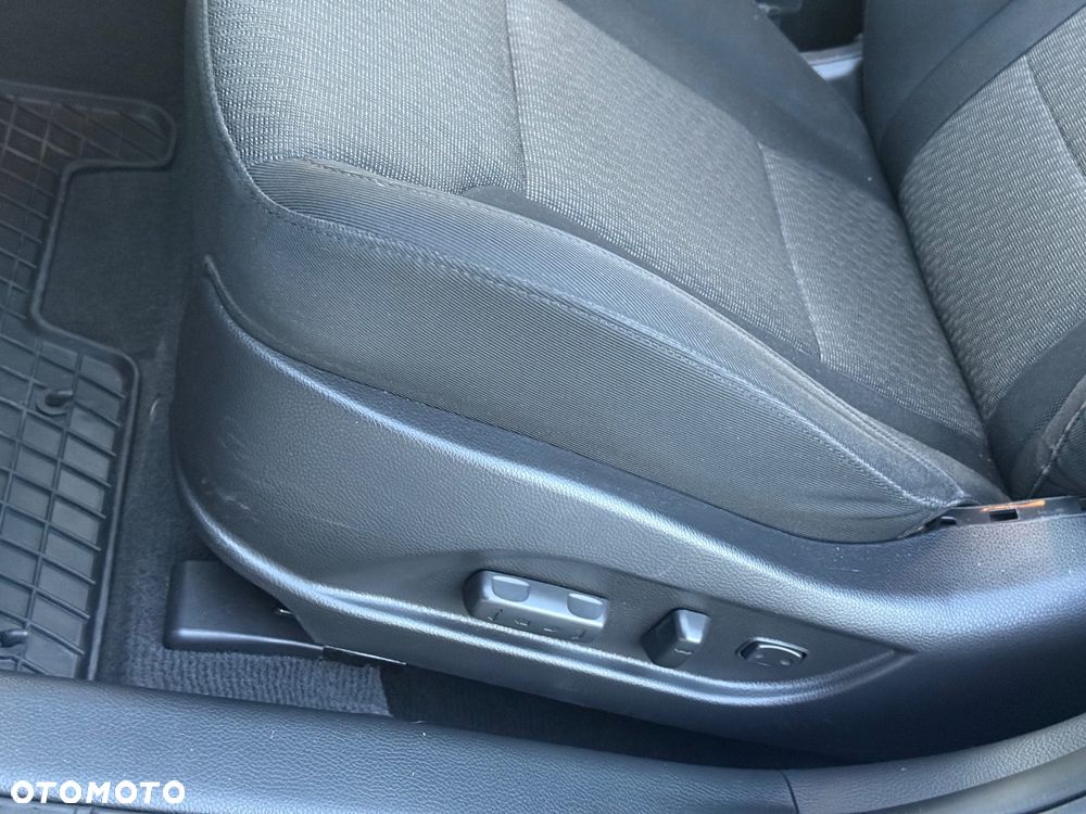 Hyundai i40 2.0 GDI Comfort + - 7