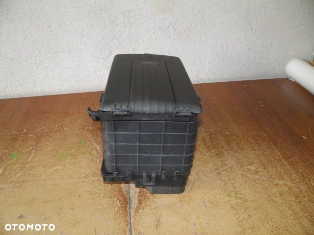 OBUDOWA AKUMULATORA VW GOLF VI - 5
