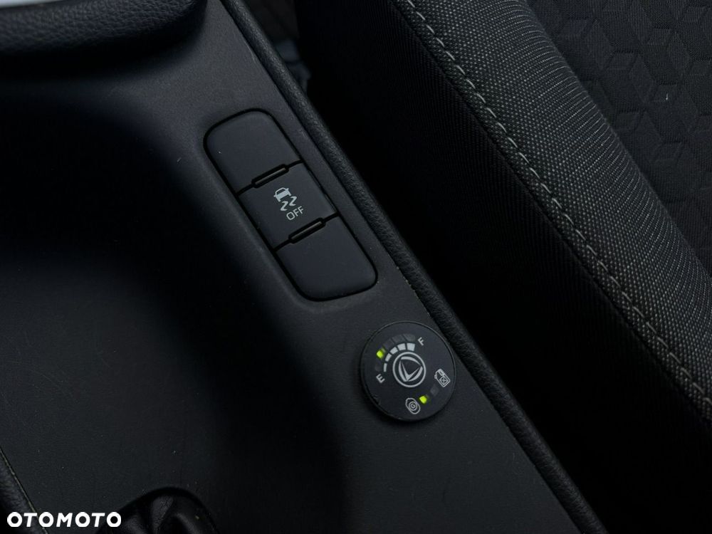 Toyota Yaris 1.5 Style - 28