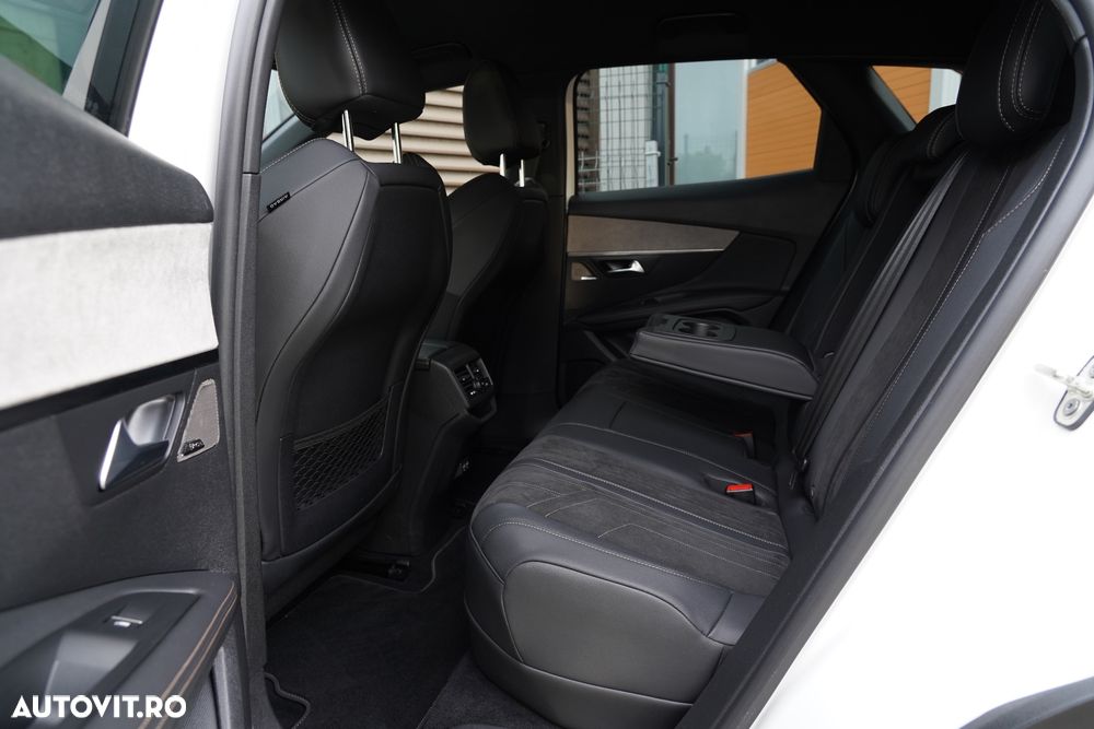 Peugeot 3008 PHEV EAT8 4X4 GT Pack - 25