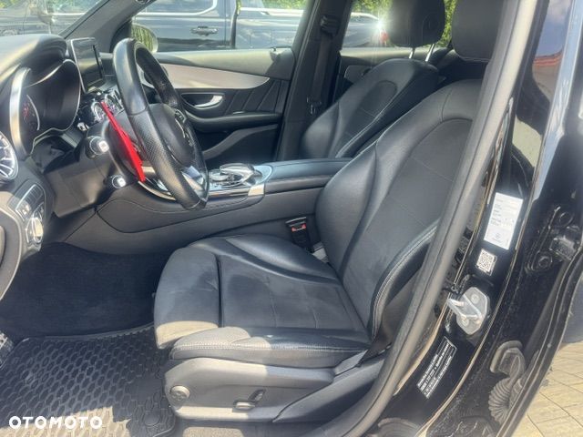 Mercedes-Benz GLC 250 d 4Matic 9G-TRONIC AMG Line - 11