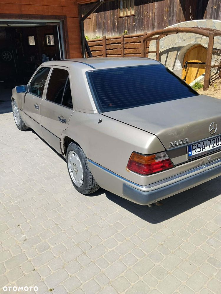 Mercedes-Benz W124 (1984-1993) - 2