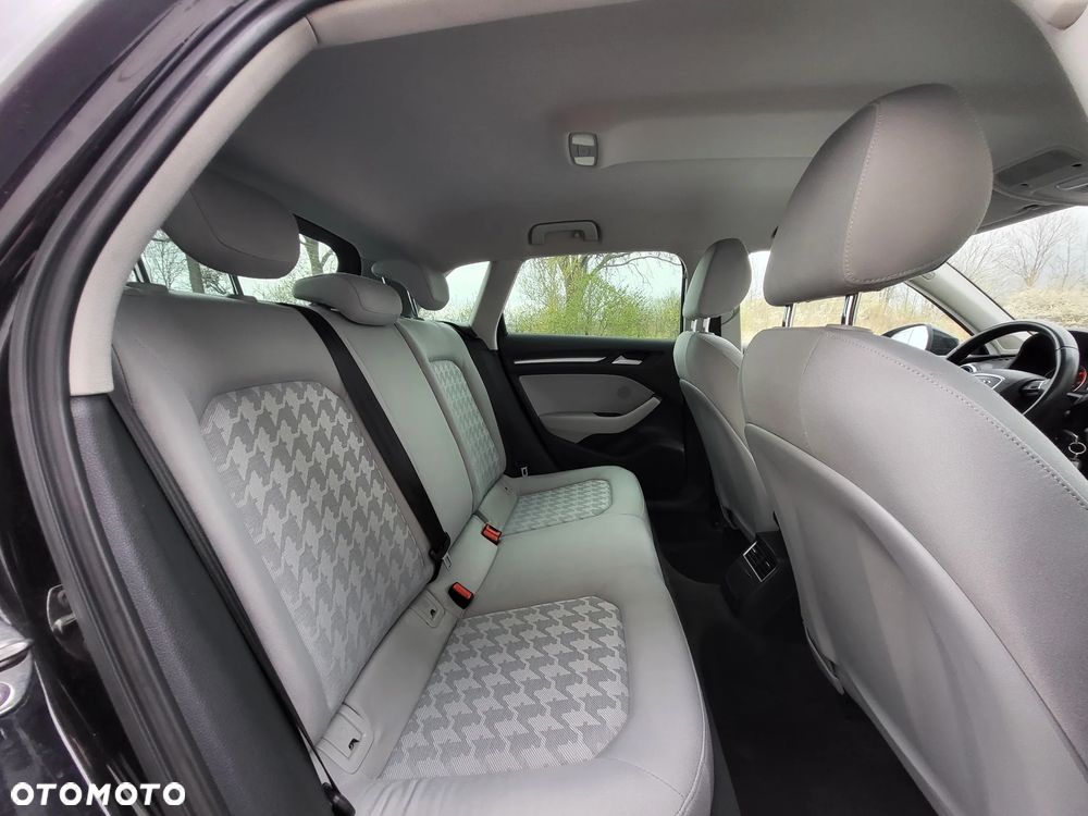 Audi A3 Sportback - 17