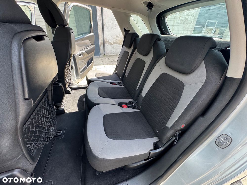 Citroën C4 Picasso - 13