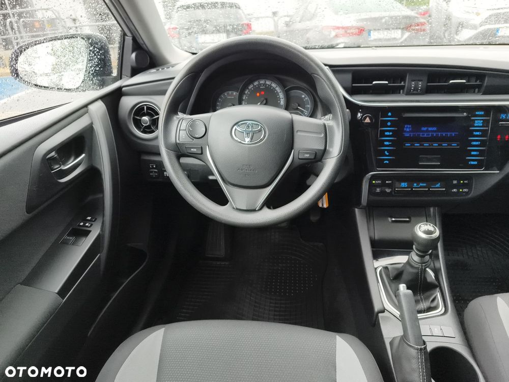 Toyota Auris 1.33 VVT-i Active - 13