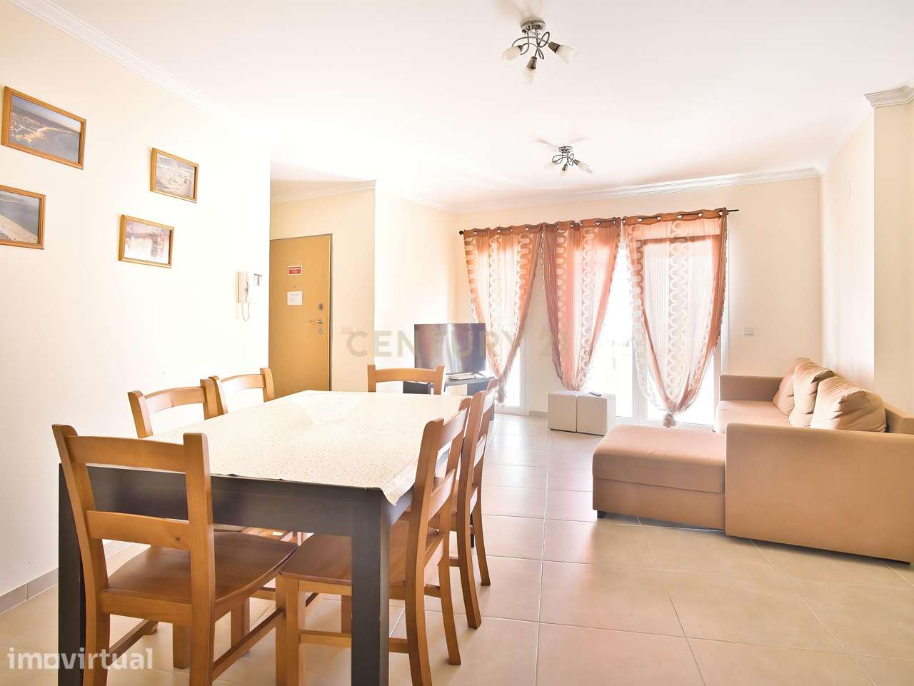 Apartamento T3 Espaçoso e Acolhedor, a Passos do Mar na Nazaré. - Grande imagem: 5/24