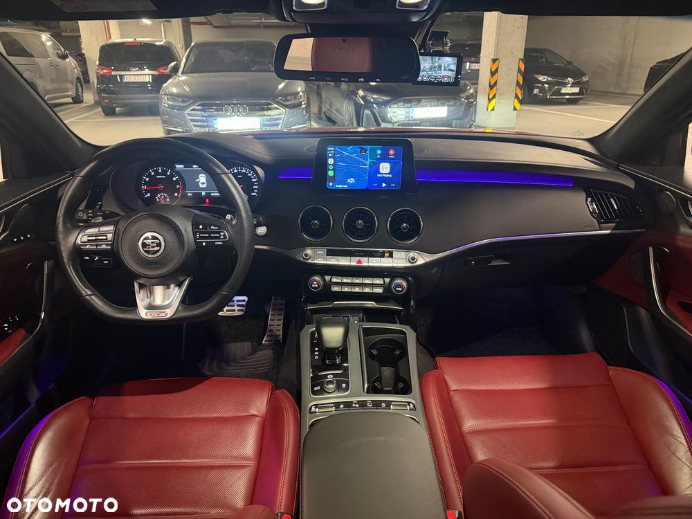 Kia Stinger - 16