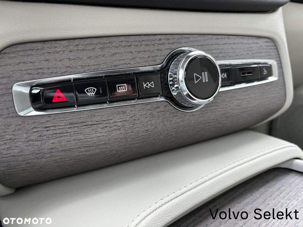 Volvo XC 90 - 17