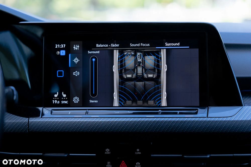 Volkswagen Golf - 23