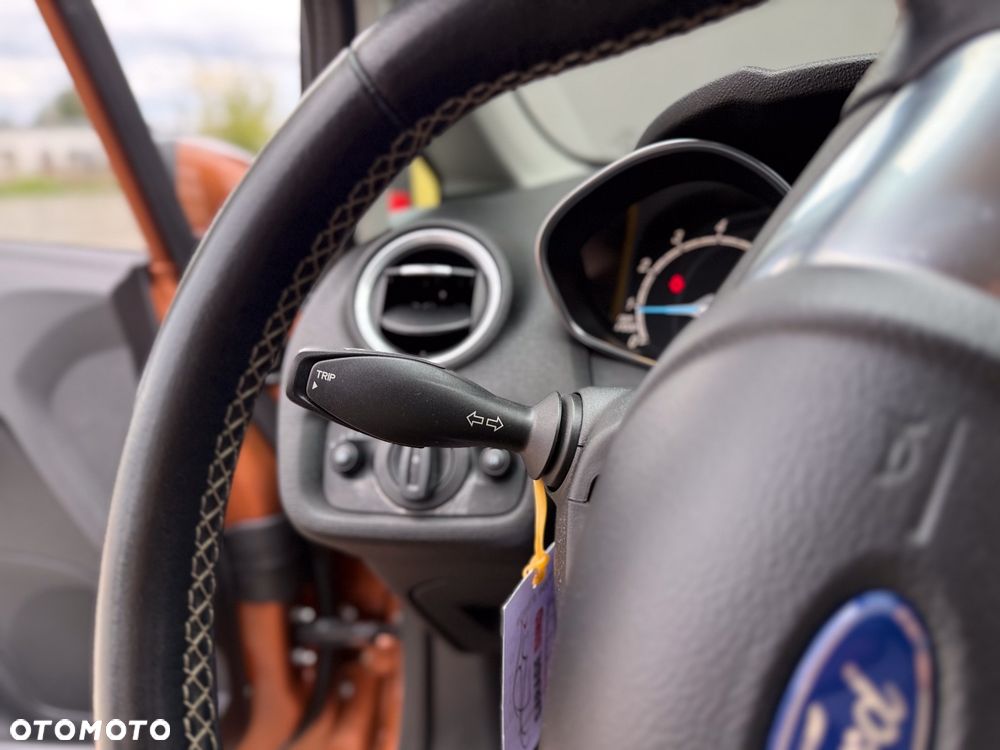 Ford Fiesta 1.0 EcoBoost Titanium - 29