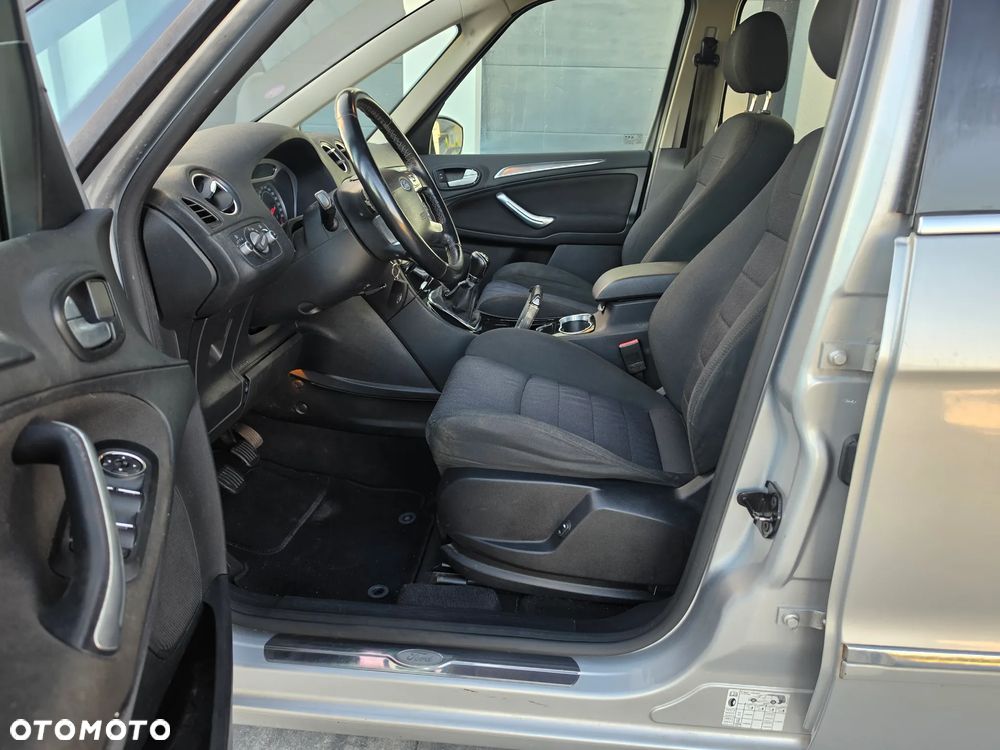 Ford Galaxy 2.0 Viva Titanium - 39