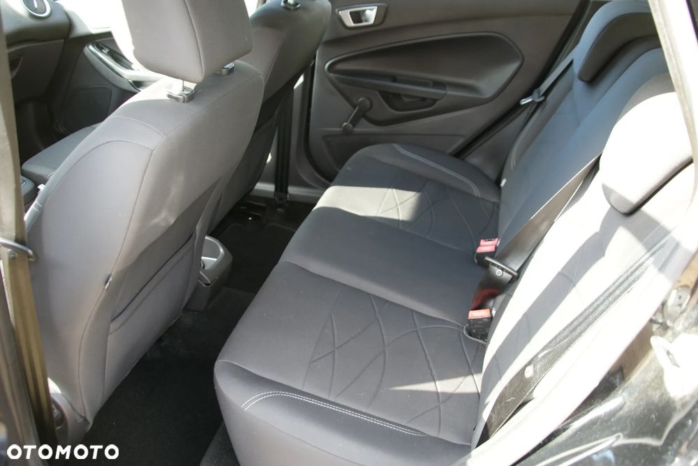 Ford Fiesta - 13