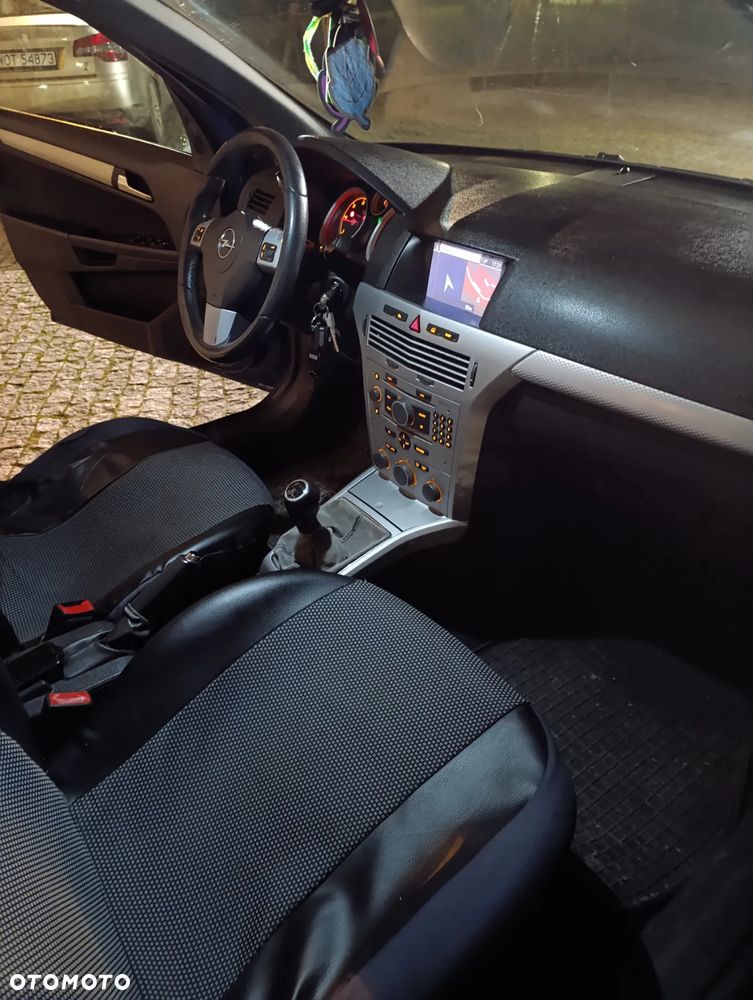 Opel Astra 1.9 CDTI Cosmo - 5