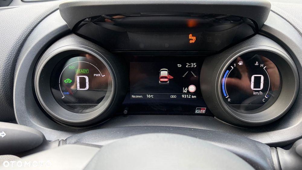 Toyota Yaris Hybrid 1.5 GR Sport - 12