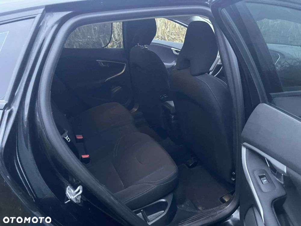 Volvo V40 D2 Drive-E Momentum - 13