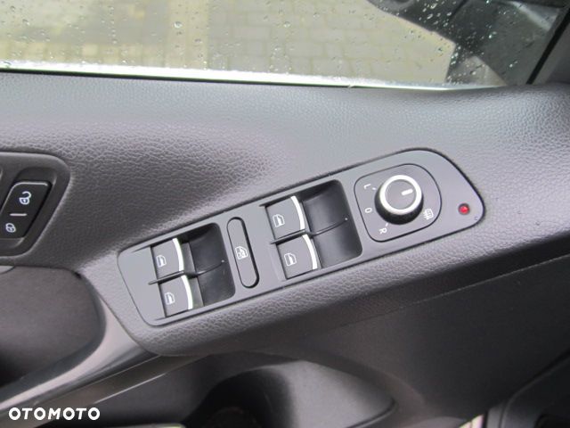 Volkswagen Tiguan 2.0 TDI 4Mot Perfectline R-Style - 15