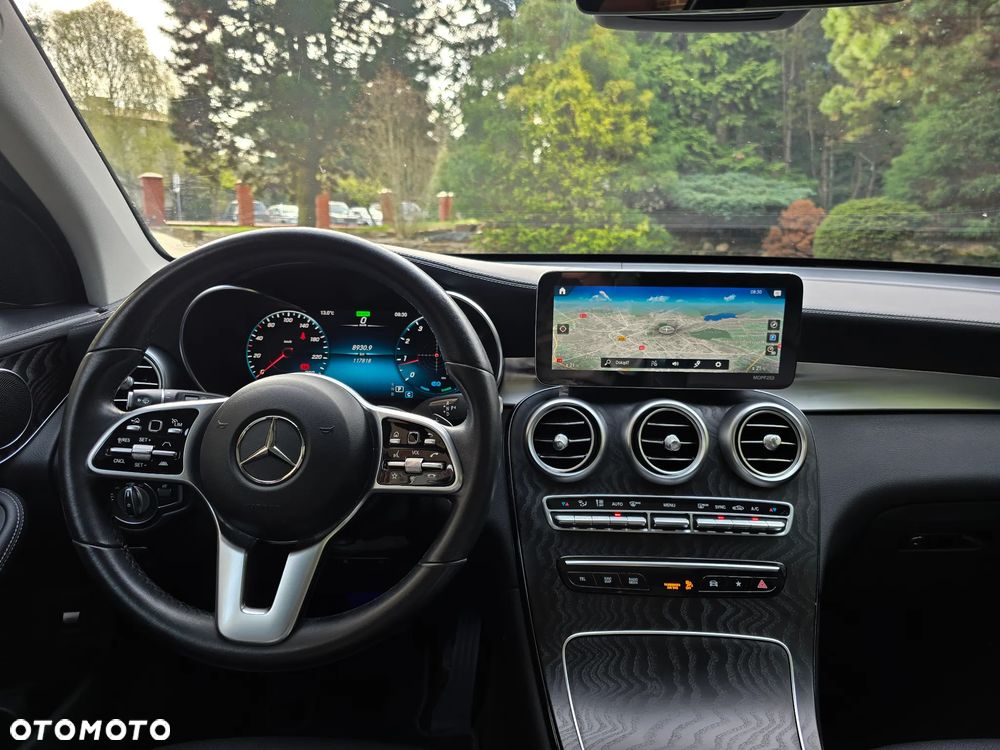 Mercedes-Benz GLC - 25