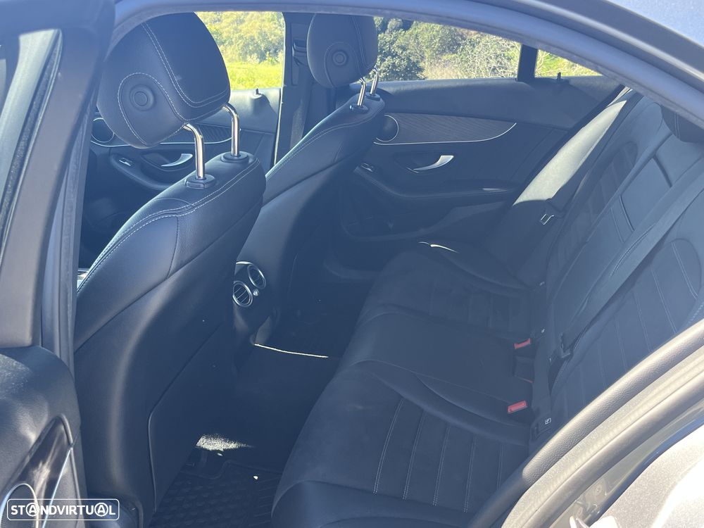 Mercedes-Benz C 300 - 12