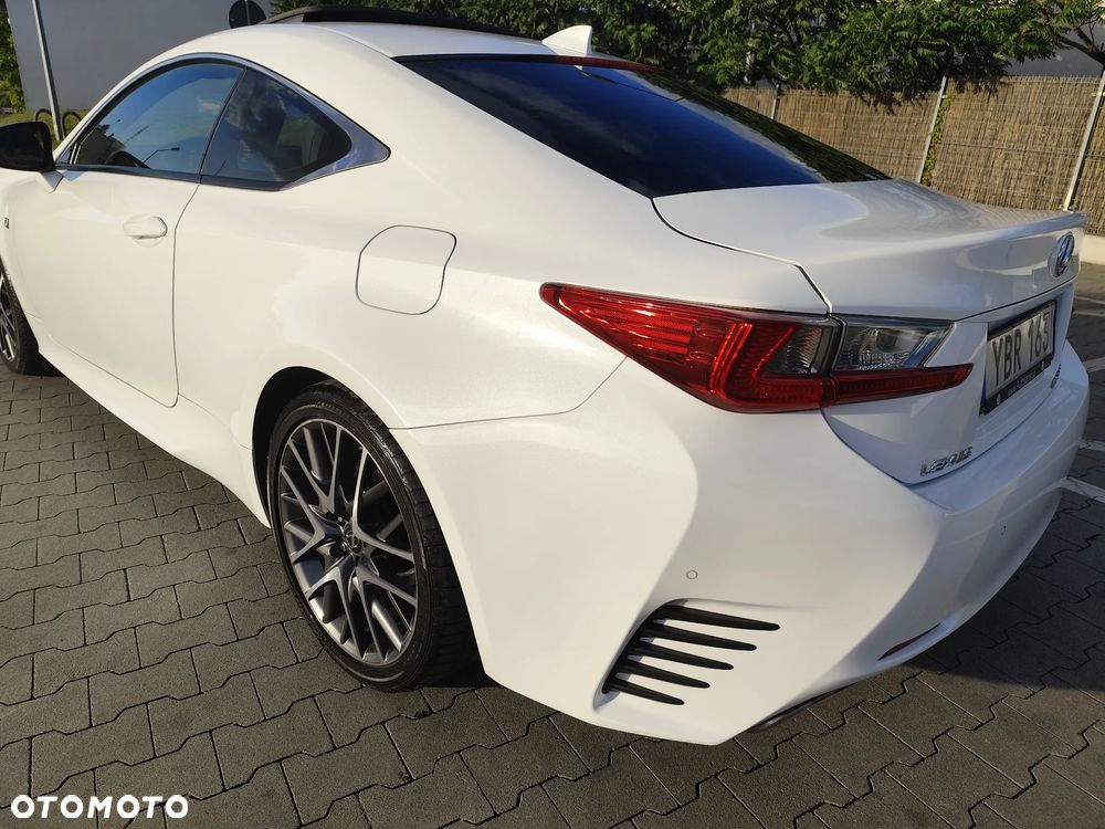 Lexus RC 200t / 300 F Sport - 10