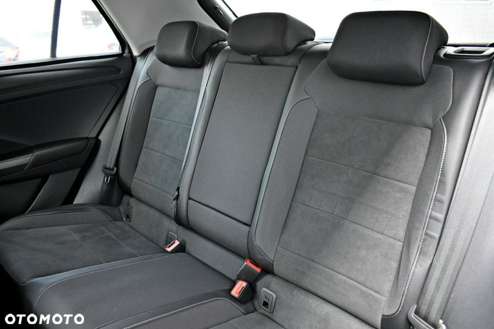 Volkswagen T-Roc 1.5 TSI Style DSG - 13