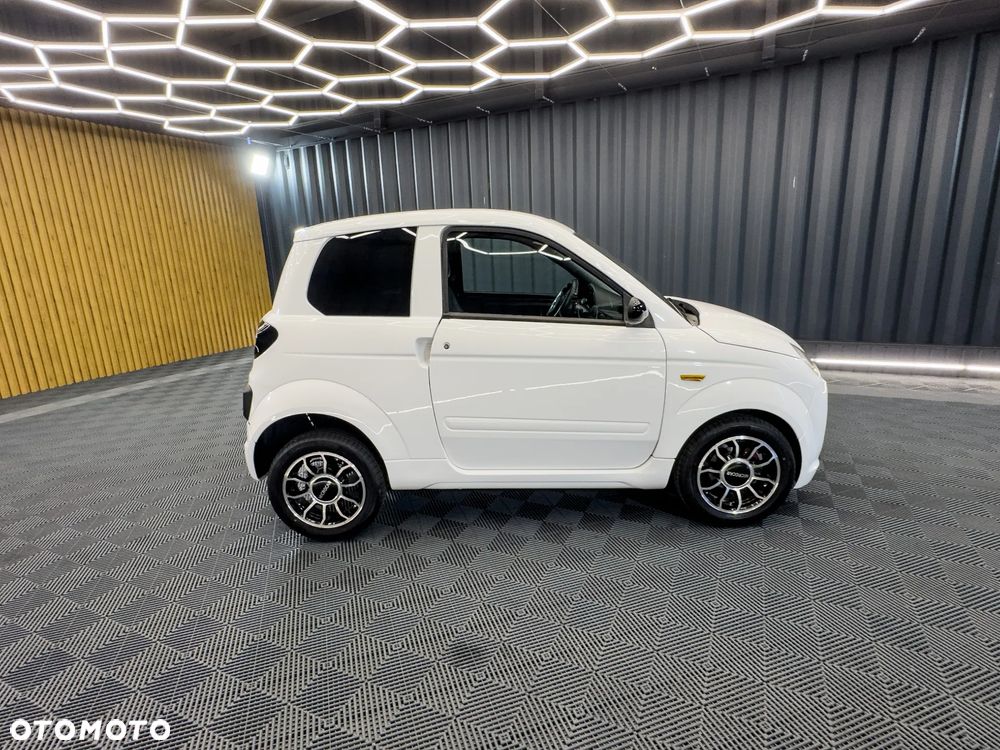 Microcar M.GO - 5