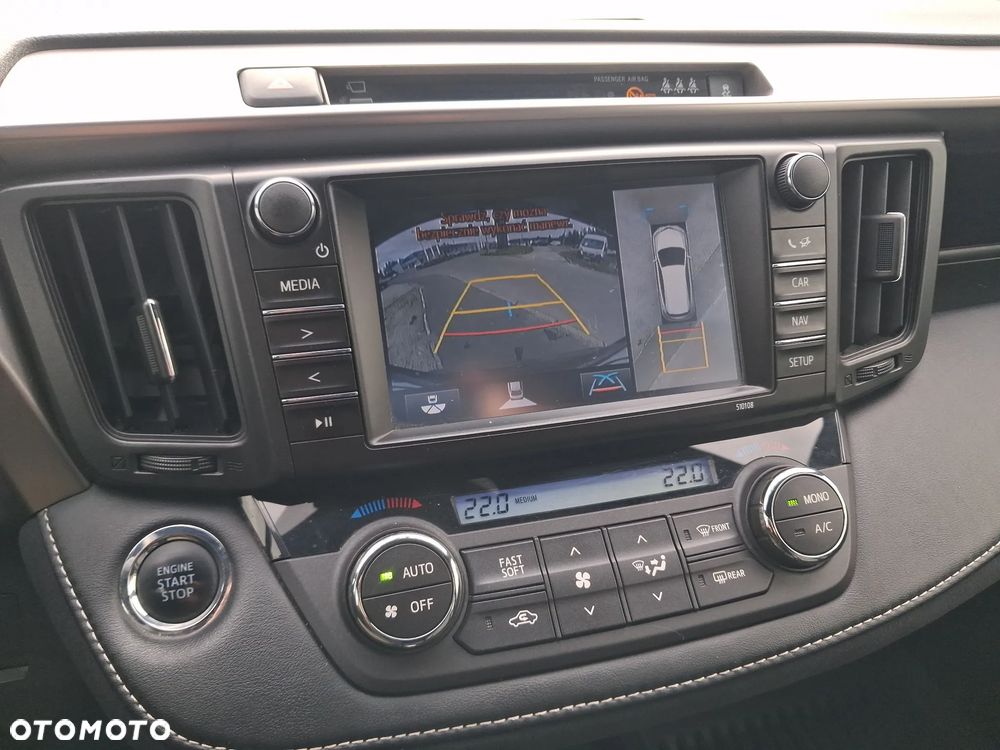 Toyota RAV4 2.0 D-4D Premium 4x2 - 18
