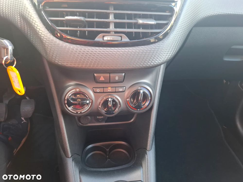 Peugeot 208 82 VTI Style - 18