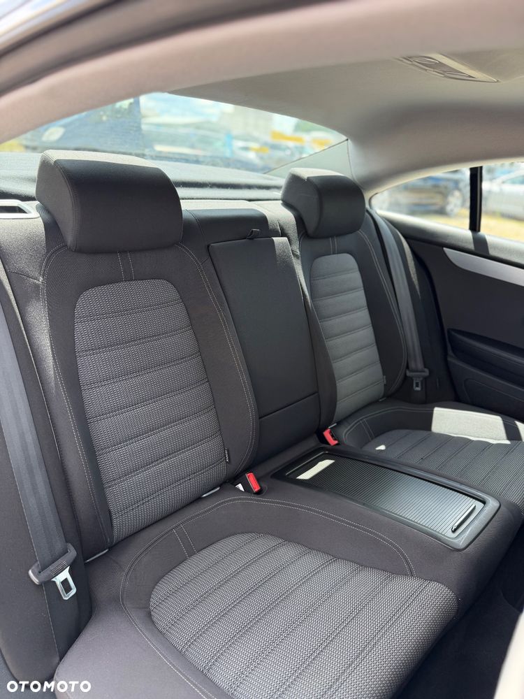 Volkswagen Passat 1.8 TSI Individual - 7