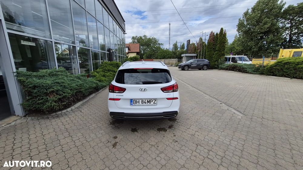 Hyundai i30 1.5 110CP 5DR M/T Highway - 6