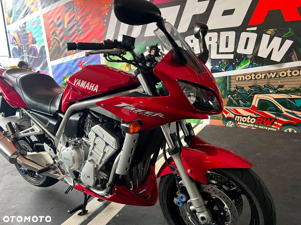 Yamaha FZS - 5
