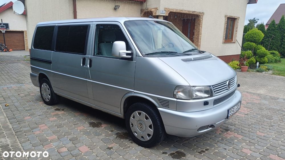 Volkswagen Caravelle - 4