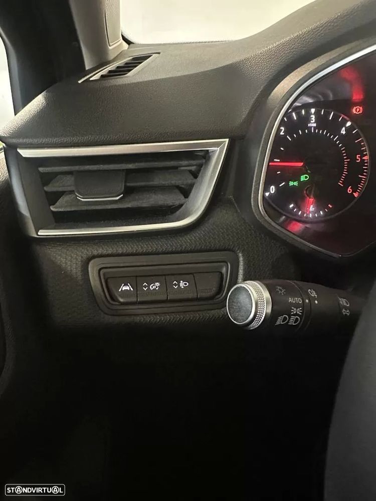 Renault Clio 1.5 Blue dCi Intens - 29
