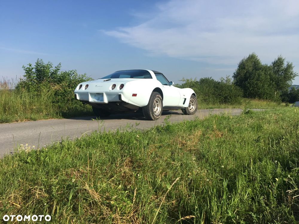 Chevrolet Corvette - 6