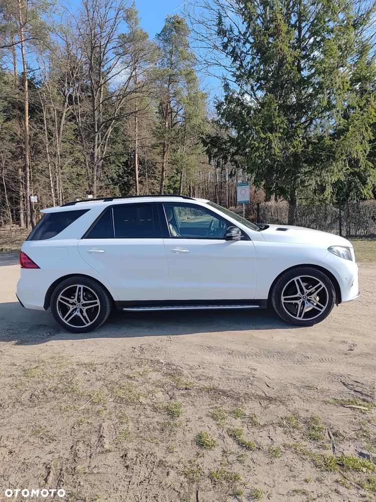 Mercedes-Benz GLE 350 d 4-Matic - 1