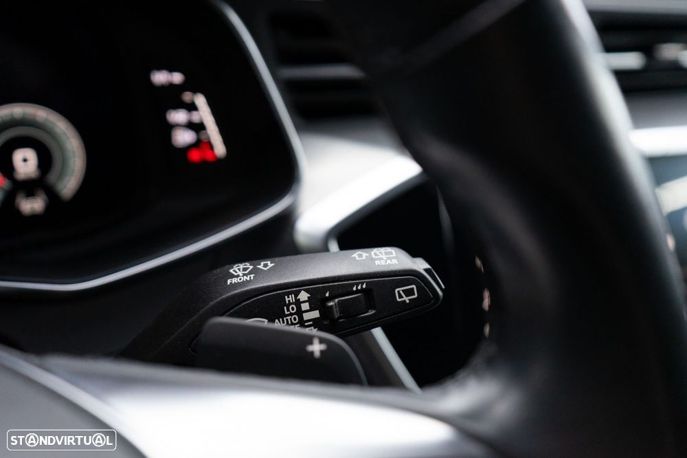 Audi A6 Avant 40 TDI S tronic S line - 40