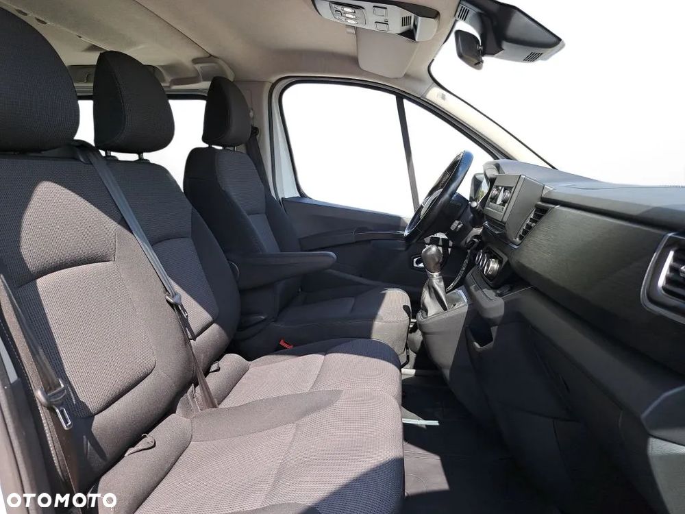 Renault Trafic - 11