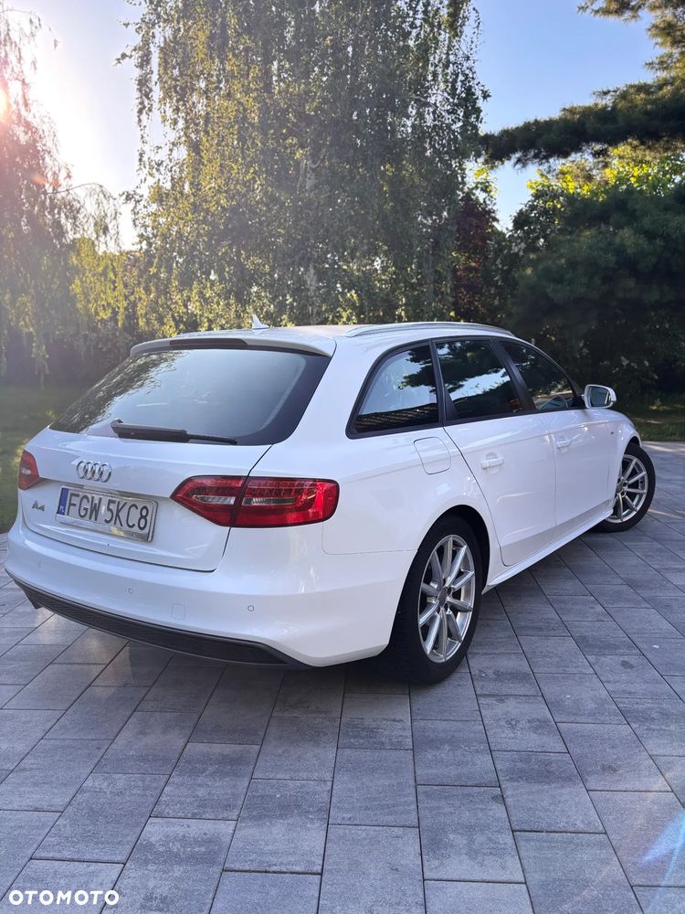 Audi A4 Avant 2.0 TDI DPF S line Sportpaket - 4