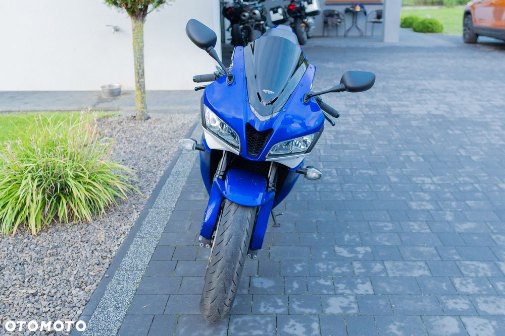 Honda CBR - 6