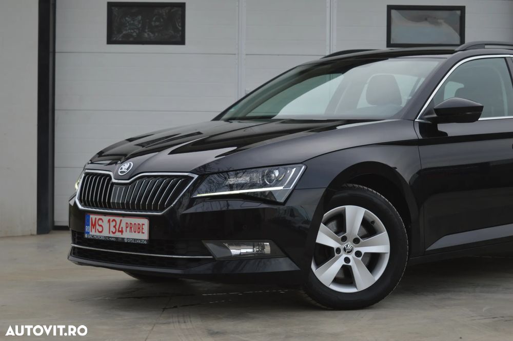 Skoda Superb 2.0 TDI DSG Ambition - 13