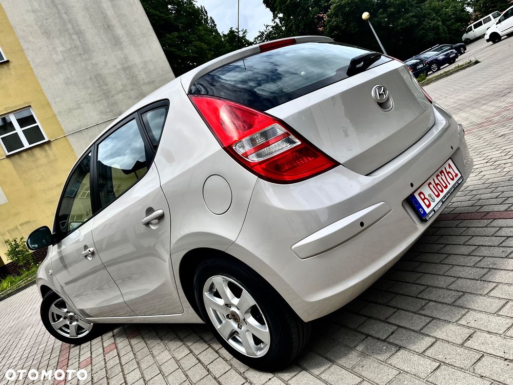 Hyundai i30 1.4 Team 08 - 5