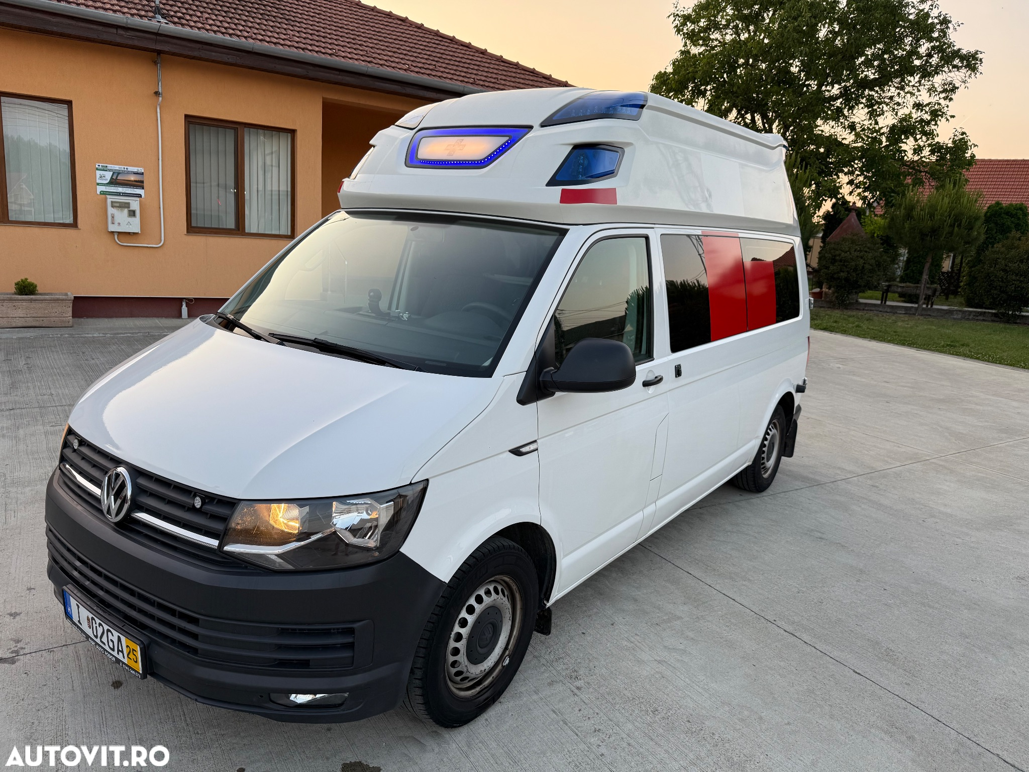 Volkswagen Transporter California T6.1 Coast Edition - 11