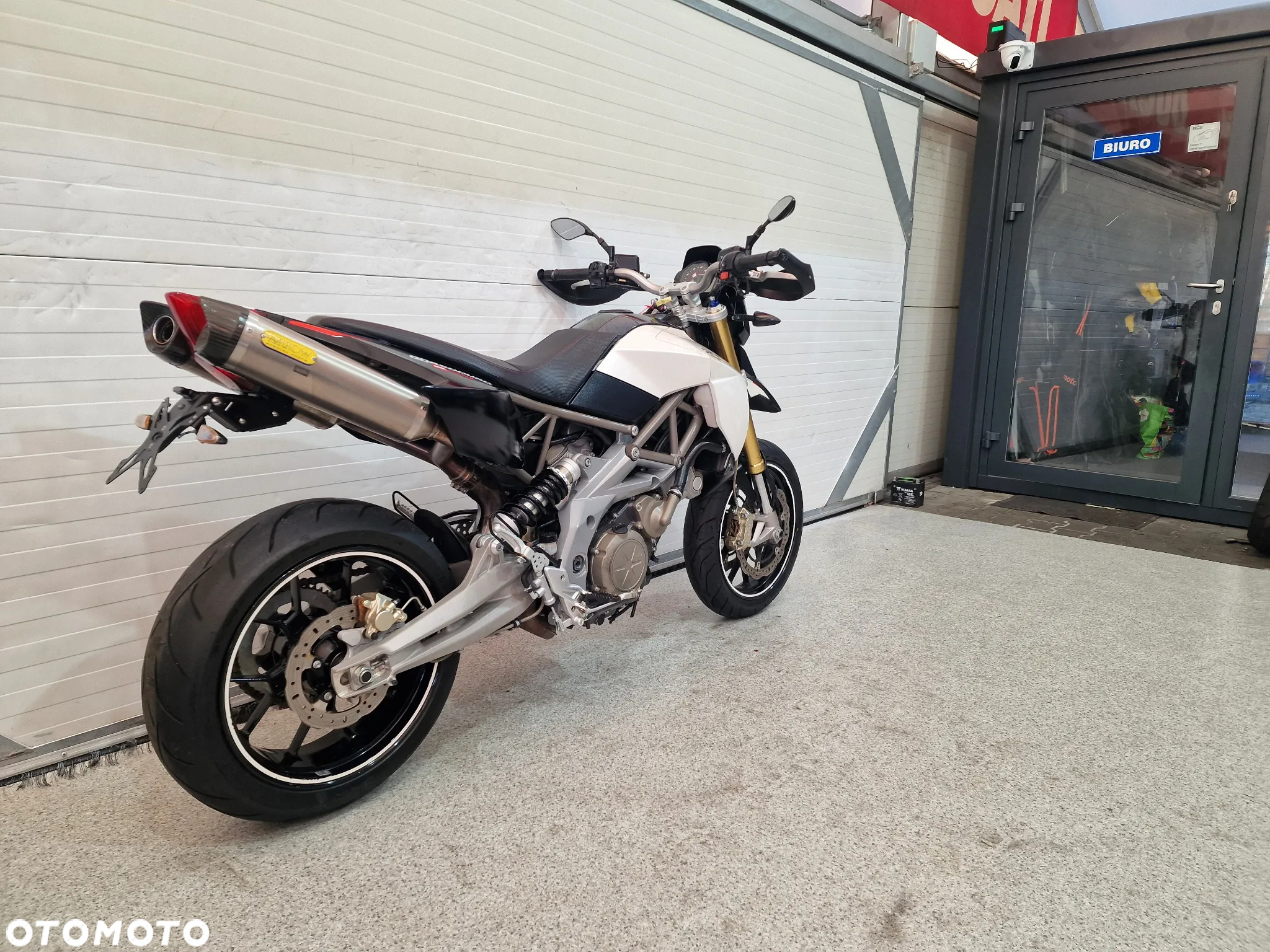 Aprilia Dorsoduro - 30